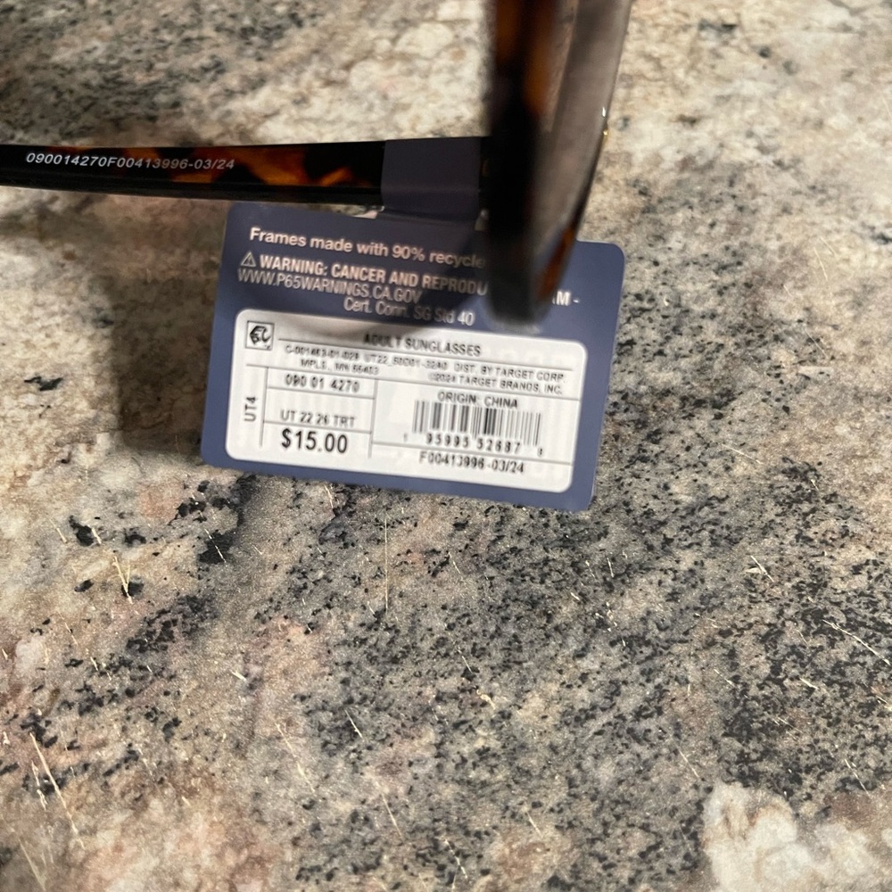 Universal Thread Tortoise Shell Sunglasses - Picture 3 of 4